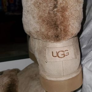 UGG Classic Berge Mini